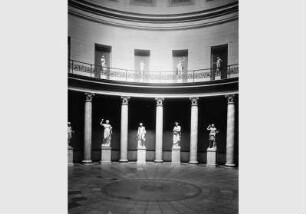 Blick in die Rotunde im Alten Museum