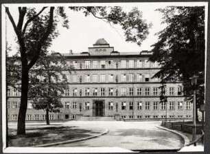 Chemnitz. Realgymnasium, Theresienstraße 129. Straßenansicht