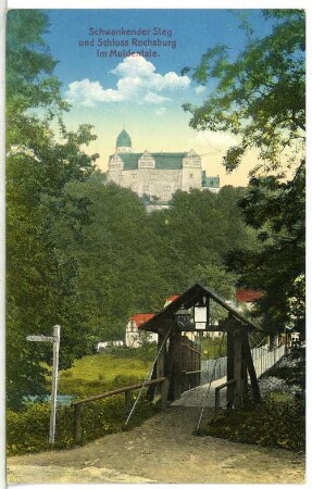 Rochsburg. Schwankender Steg und Schloss Rochsburg