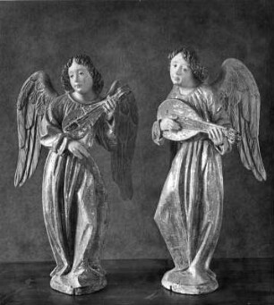 Zwei Rebec und Mandora spielende Engel