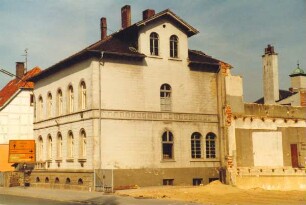 Blick von der Seite auf das Haus Hornsche Str. 38. Detmold. Hornsche Str. Papierabzug