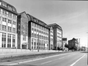 Dresden-Friedrichstadt, Berliner Straße 7-13. Amtsgericht. Straßenansicht Löbtauer Straße
