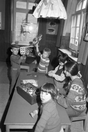 Werbeaktion der Sozial- und Jugendbehörde Karlsruhe zum Kindergartenbesuch ausländischer Kinder