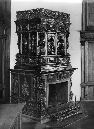 Ofen : Ofen. Syrgenstein (Markt Heimenkirch), Schloß, 2. Obergeschoss