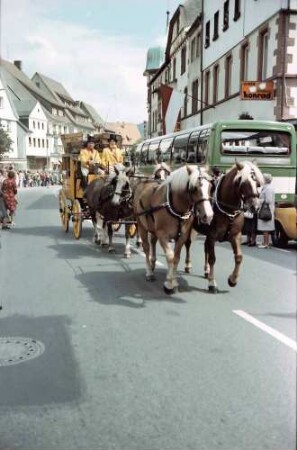 St. Märgen: Tag des Schwarzwälder Pferdes; Schwarzwald Trachtenumzug; Postkutsche