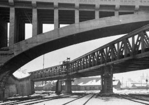 Ulm Rbf. Absenken Brücke 89