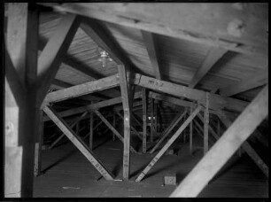 Lagerhalle (Deckenansicht)