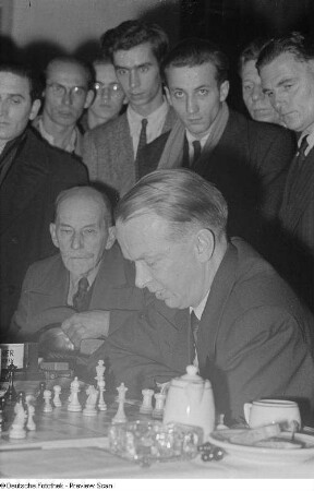 Schachspieler Otto Benkner aus Saarbrücken bei den Deutschen Schachmeisterschaften