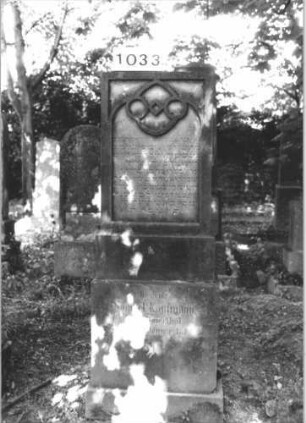 Grabstein 1033