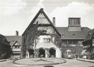 Cecilienhof. Innenhof
