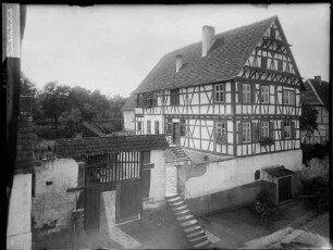 Unteröwisheim Mühlweg Fachwerkhaus ehemaliges Pfarrhaus bis 1856 Außenansicht