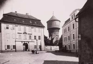 Gersdorffsches Palais : Bautzen, Burgplatz 6, Gersdorffsches Palais, um 1680, und Wasserturm, 1877