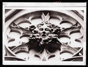 Marienkirche; Maske, Tympanon vom Portal der Westseite