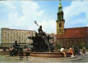 Berlin, Neptun-Brunnen und Marienkirche