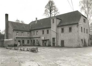 Radeberg, Dresdner Straße 38. Ehemalige Stadtmühle (1701/1800). Wohnmühlengebäude