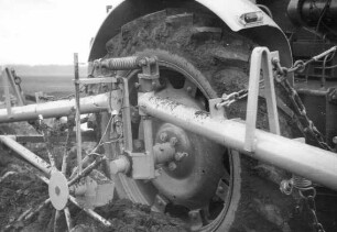 Beetpflug am Agri-Robot von Eicher