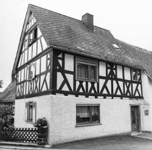 Greifenstein, Johannisburger Weg 4