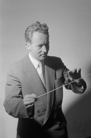 Porträtaufnahme des Dirigenten Adolf Fritz Guhl : Porträt von Adolf Fritz Guhl