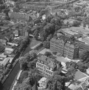 "Hügelschule" im Norden der Altstadt von Erfurt : Blickrichtung Nordosten