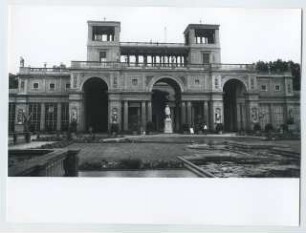 Orangerieschloss (Neue Orangerie), Potsdam: Ansicht, Mittelteil der Parkseite