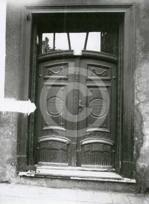 Portal und Haustür am Bürgerhaus Burgstraße 5 in Elbing