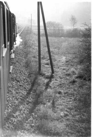 Blick aus Personenwagen auf Lok 16, Strecke Rangendingen - Stetten bei Haigerloch