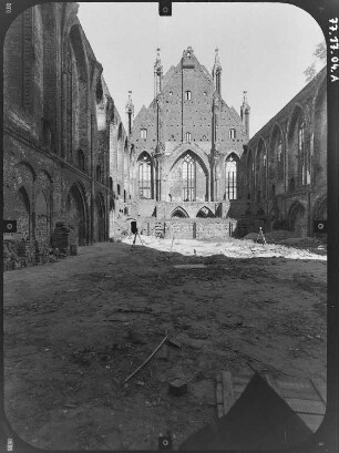 Neubrandenburg. Stadtkirche St. Marien. Inneres nach Osten