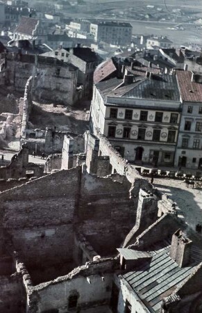 Lublin. Blick von einem erhöhten Standpunkt auf Häuserruinen