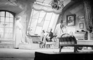Szenenbilder aus dem Stück "Kameraden" von August Strindberg am Hebbel-Theater Berlin