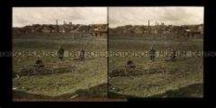 Soldaten auf den Gefechtsfeld mit Blick auf Soldau