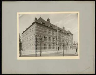 Gemeinde- und Hilfsschule in der Straßmannstraße, Berlin: Ansicht Schule für Gewerbezwecke