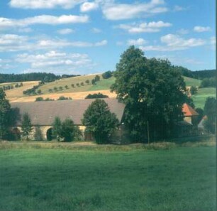 Kammerhof (ehemaliges Gut eines Eisenhammers) von Osten : Bahratal-Markersbach. Kammerhof (ehemaliges Gut eines Eisenhammers) von Osten