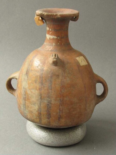 Clay vessel