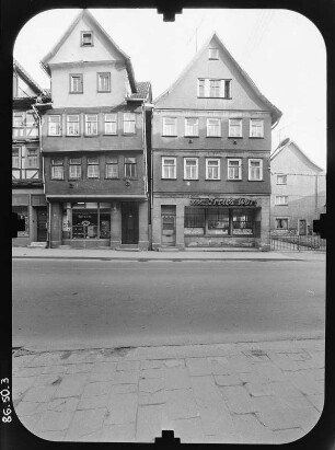 Schmalkalden, Auer Gasse. Wohnhäuser mit Läden. Straßenfront