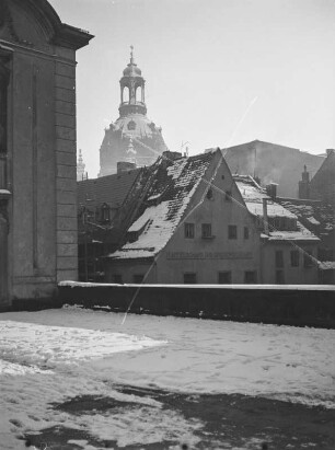 Dresden-Altstadt. Blick von der Brühlschen Terrasse zur Frauenkirche