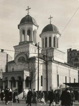Bukarest. Kapelle Piata Unirii (1848) am Boulevard
