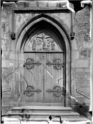 Buchen Katholische Stadtkirche Sankt Oswald Westportal Ansicht von Westen