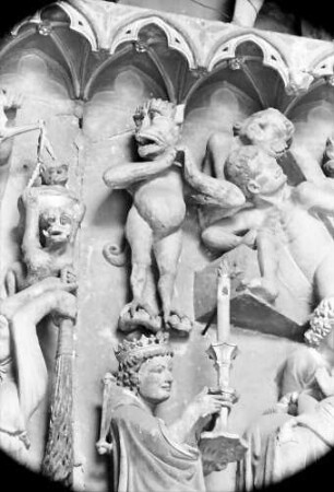 Freiburg: Original des Teufelchens am Tympanon