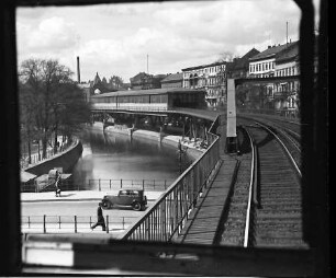 Berlin: Hochbahnbrücke über den Anhalter Bahnhof; Bahnhof nach dem Umbau
