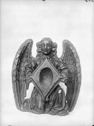 Kniender Engel als Reliquiar oder mit einem Talisman (phylactère)