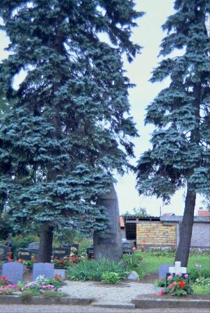 Kriegerdenkmal auf dem Friedhof