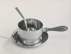 Soßenpfanne, Schöpflöffel und Untertasse von Robert Welch