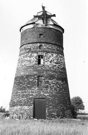 Leipzig-Lindenthal. Turmholländer, Baujahr 1892