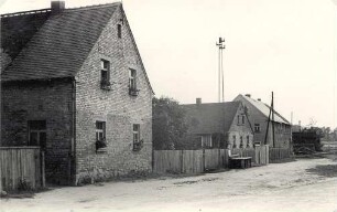 Dorfstraße in Lomske : Wjesna dróha we Łuze