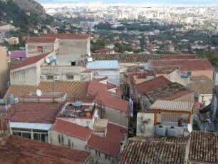 Blick auf Monreale vom Dom, Hintergrund Palermo