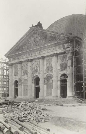 Berlin. Wiederaufbau der Katholischen Kathedrale Sankt Hedwig