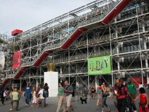 Frontalansicht Centre Pompidou