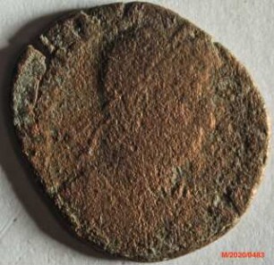 Römische Münze, Nominal Maiorina, Prägeherr Magnus Maximus, Prägeort Lyon, Original