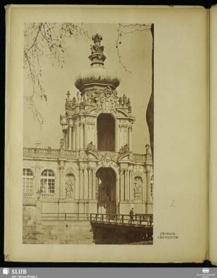 Zwinger, Kronentor