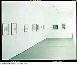 Raumaufnahme : Raumaufnahme im kleinen Saal in der Ausstellung: Arnold Schönberg - Das bildnerische Werk. 30.09.2001-18.11.2001